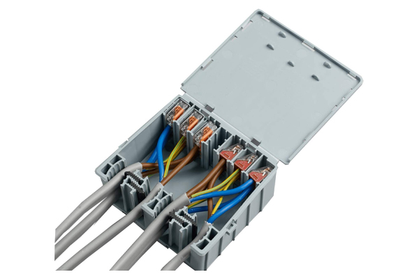 Caja de conexiones eléctricas Caja de conexiones eléctricas